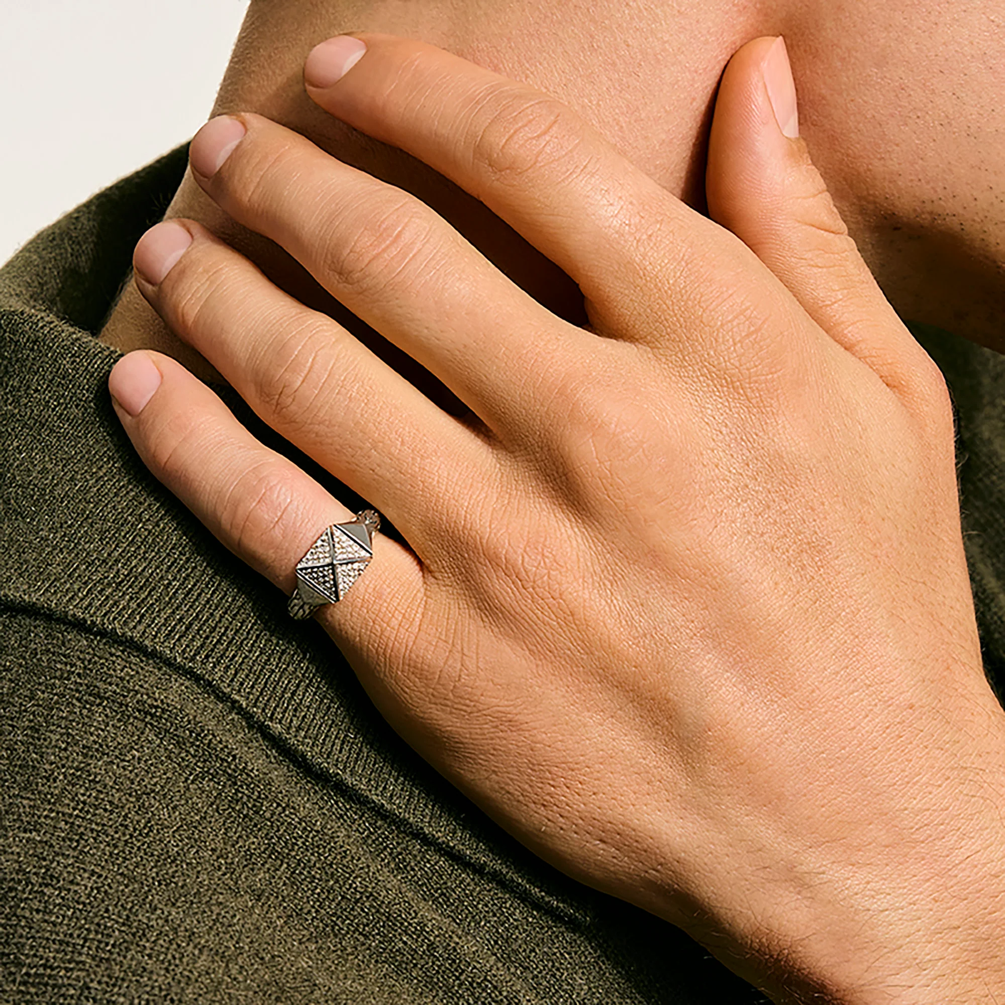 Icon Stud Ring, Sterling Silver, Diamonds,  9MM|RBP972022DI - Image 5